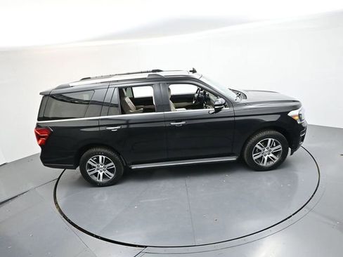 Used 2022 Ford Expedition Limited image 28