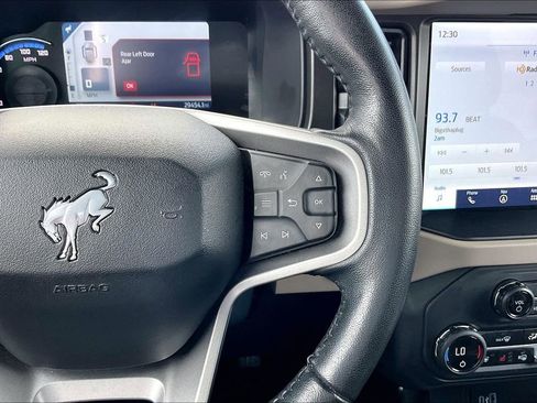 Certified 2023 Ford Bronco Wildtrak AWD/4WD image 11