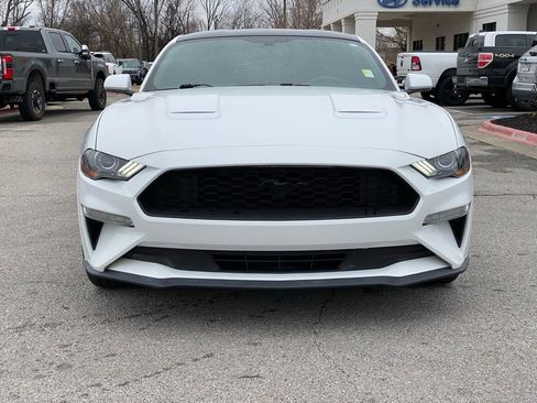 Used 2018 Ford Mustang Coupe w/ Equipment Group 101A image 2