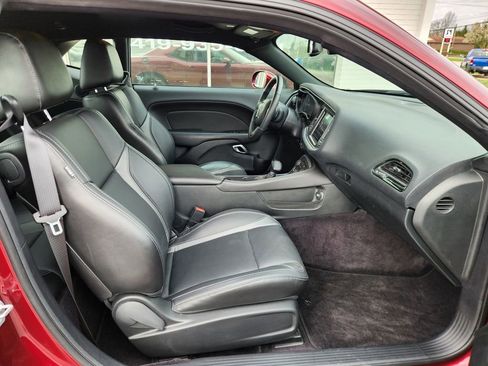 Used 2018 Dodge Challenger R/T Plus image 10