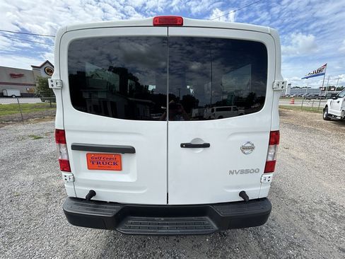 Used 2018 Nissan NV 3500 S RWD image 6