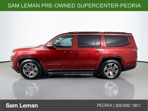 Used 2022 Jeep Wagoneer Series III AWD/4WD image 4