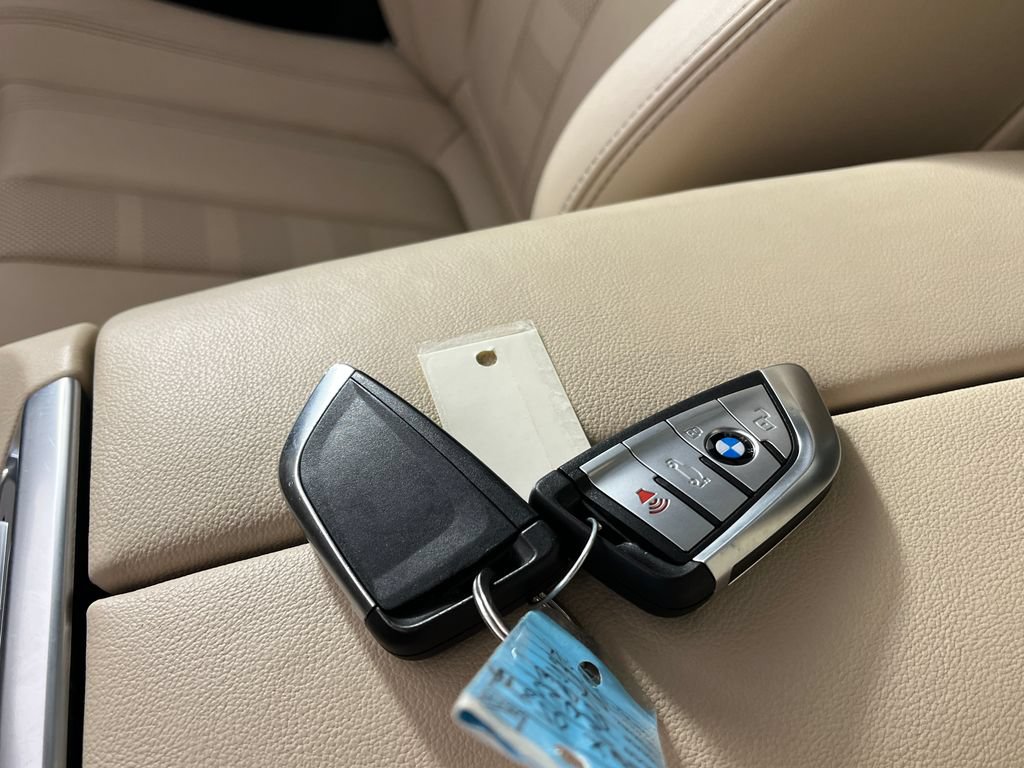 Used 2022 BMW X5 xDrive40i w/ Premium Package AWD/4WD image 26