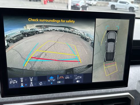 Used 2024 Toyota Tacoma 4x4 Double Cab Hybrid image 24