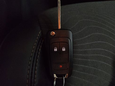 Used 2014 Buick Encore FWD image 32