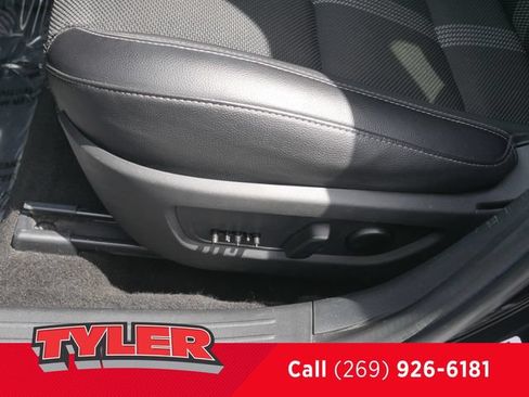 Used 2024 MAZDA CX-50 AWD 2.5 S w/ Premium Package image 24
