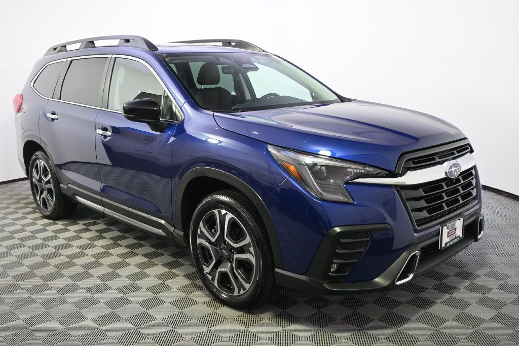 Used 2026 Subaru Ascent Touring AWD/4WD image 8