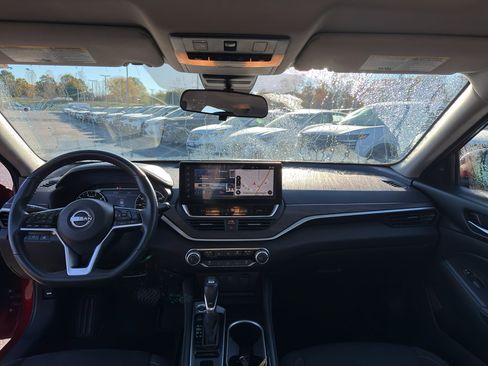 Certified 2024 Nissan Altima 2.5 SV w/ SV Premium Package image 28