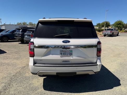 Used 2019 Ford Expedition Limited w/ Special Edition Package AWD/4WD image 4
