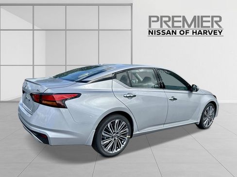 New 2025 Nissan Altima 2.5 SL FWD image 5