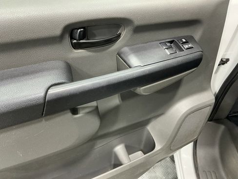 Used 2017 Nissan NV 2500 SV w/ Technology Package image 31
