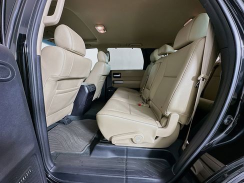 Used 2016 Toyota Sequoia Limited image 28