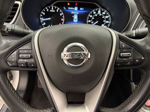 Used 2019 Nissan Maxima Platinum w/ Sport Mat Group FWD image 9