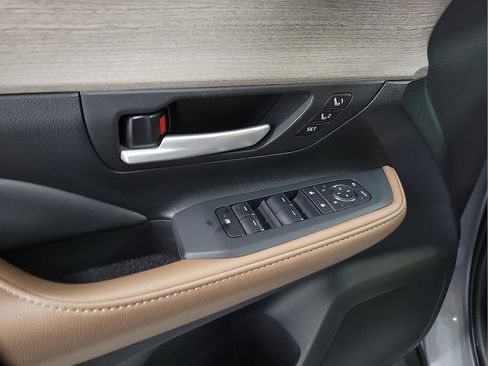 Certified 2026 Toyota Grand Highlander Platinum image 11