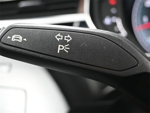 Used 2021 Audi A8 L 3.0T w/ Executive Plus Package image 26