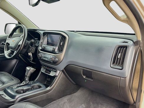 Used 2021 Chevrolet Colorado Z71 w/ Safety Package RWD image 27