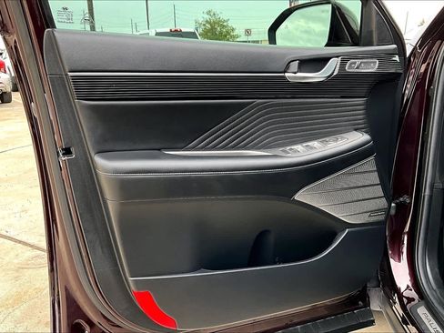 Used 2024 Hyundai Palisade Calligraphy image 21