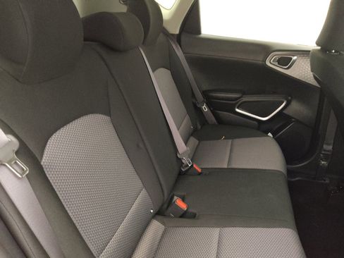 Used 2021 Kia Soul LX FWD image 19