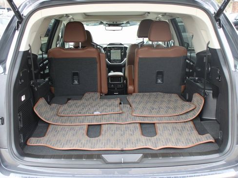 Used 2025 Subaru Ascent Touring image 29