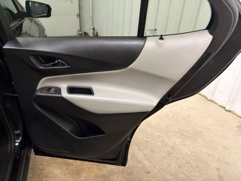 Used 2022 Chevrolet Equinox LS w/ LS Convenience Package FWD image 15