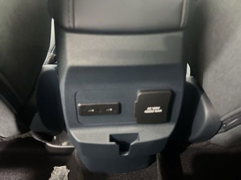 New 2025 Ford Maverick XLT w/ Equipment Group 301A AWD/4WD image 19