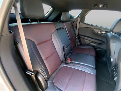 Used 2025 Chevrolet Blazer RS FWD image 19