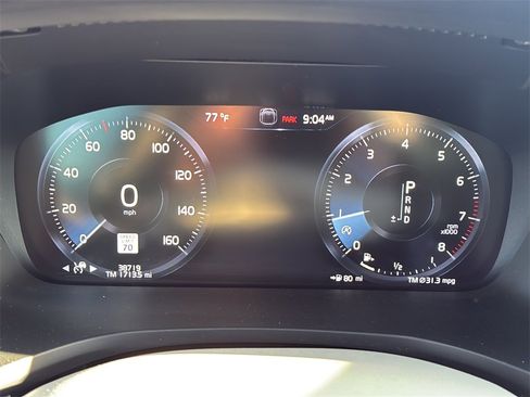 Used 2020 Volvo S60 T5 Momentum image 31