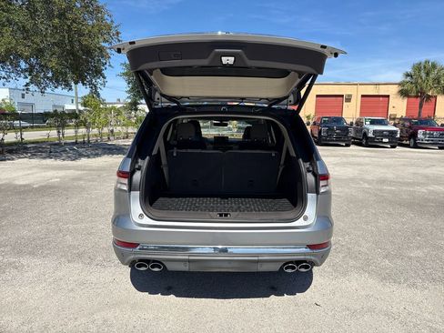 Used 2020 Lincoln Aviator Reserve w/ Equipment Group 202A AWD/4WD image 30