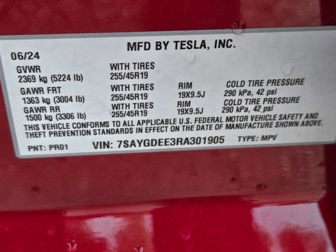 Used 2024 Tesla Model Y Long Range AWD/4WD image 12