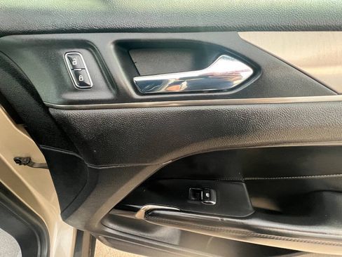 Used 2015 Lincoln MKC AWD image 13