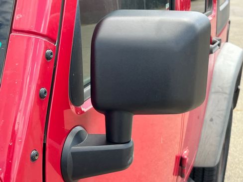 Used 2008 Jeep Wrangler Unlimited X AWD/4WD image 9