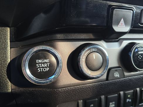 Used 2017 Toyota Tacoma TRD Pro AWD/4WD image 20