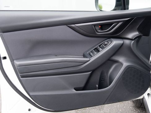 Used 2019 Subaru Crosstrek 2.0i Premium w/ Moonroof Package AWD/4WD image 14