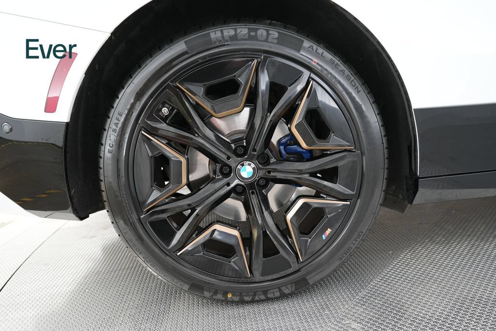 Used 2023 BMW iX M60 w/ Executive Package AWD/4WD image 21