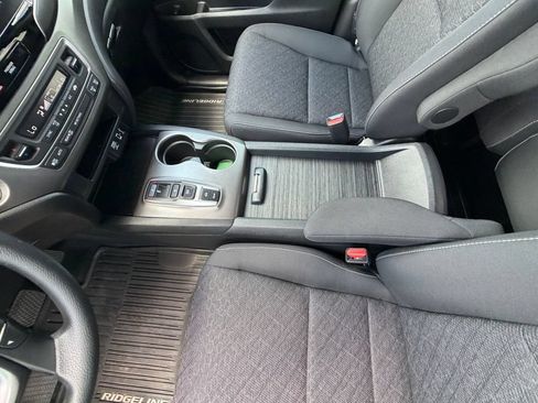 Used 2021 Honda Ridgeline Sport image 18