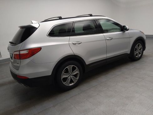 Used 2014 Hyundai Santa Fe GLS image 10