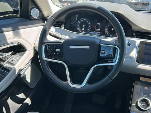 Used 2023 Land Rover Range Rover Evoque SE AWD/4WD image 25