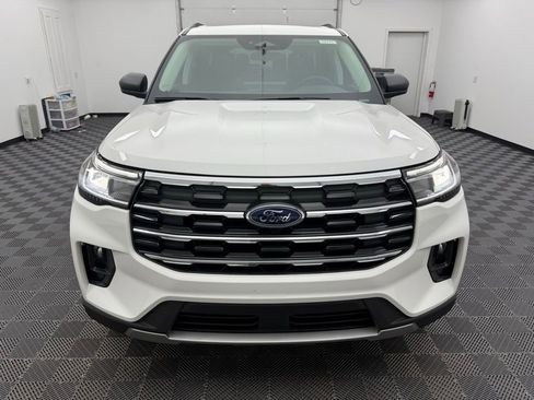New 2025 Ford Explorer Active w/ Active Comfort Package image 22