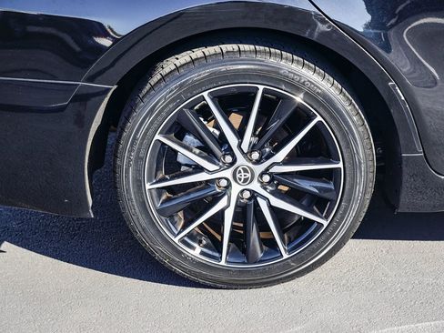 Certified 2023 Toyota Camry SE image 9