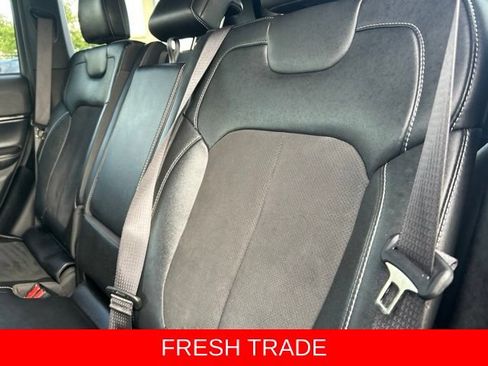 Used 2024 Jeep Grand Cherokee Altitude AWD/4WD image 38
