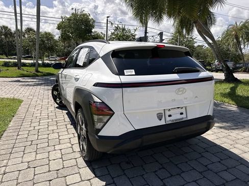 Used 2025 Hyundai Kona SEL FWD image 12