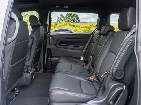 New 2026 Honda Odyssey Sport-L image 11