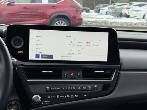 Used 2025 Lexus ES 350 Premium w/ Premium Package image 10