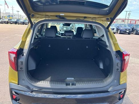 Used 2024 Kia Seltos SX w/ SX Sunroof Package AWD/4WD image 32