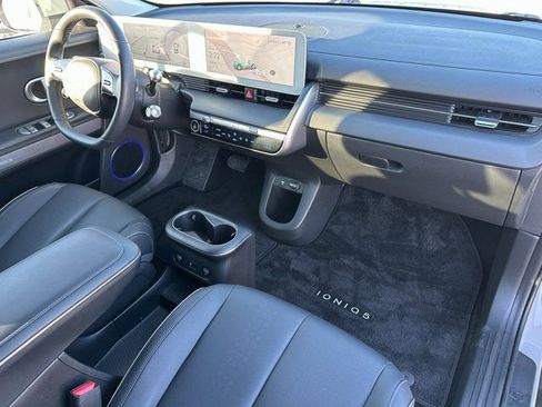 Used 2023 Hyundai Ioniq 5 SEL image 3