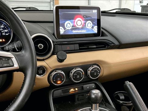 Used 2016 MAZDA MX-5 Miata Grand Touring RWD image 6