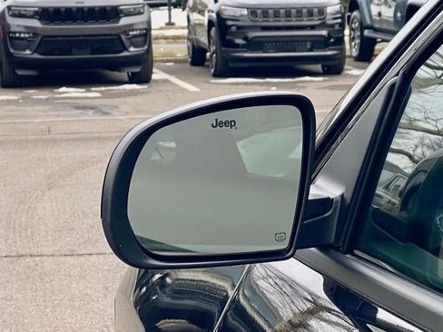 New 2026 Jeep Compass Latitude w/ Sun and Sound Group image 14