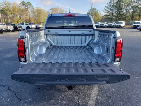 New 2026 Chevrolet Colorado W/T image 9