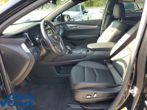 Certified 2023 Cadillac XT5 Luxury FWD image 18