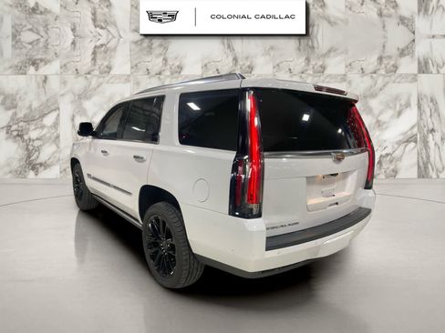 Used 2020 Cadillac Escalade Premium Luxury image 5